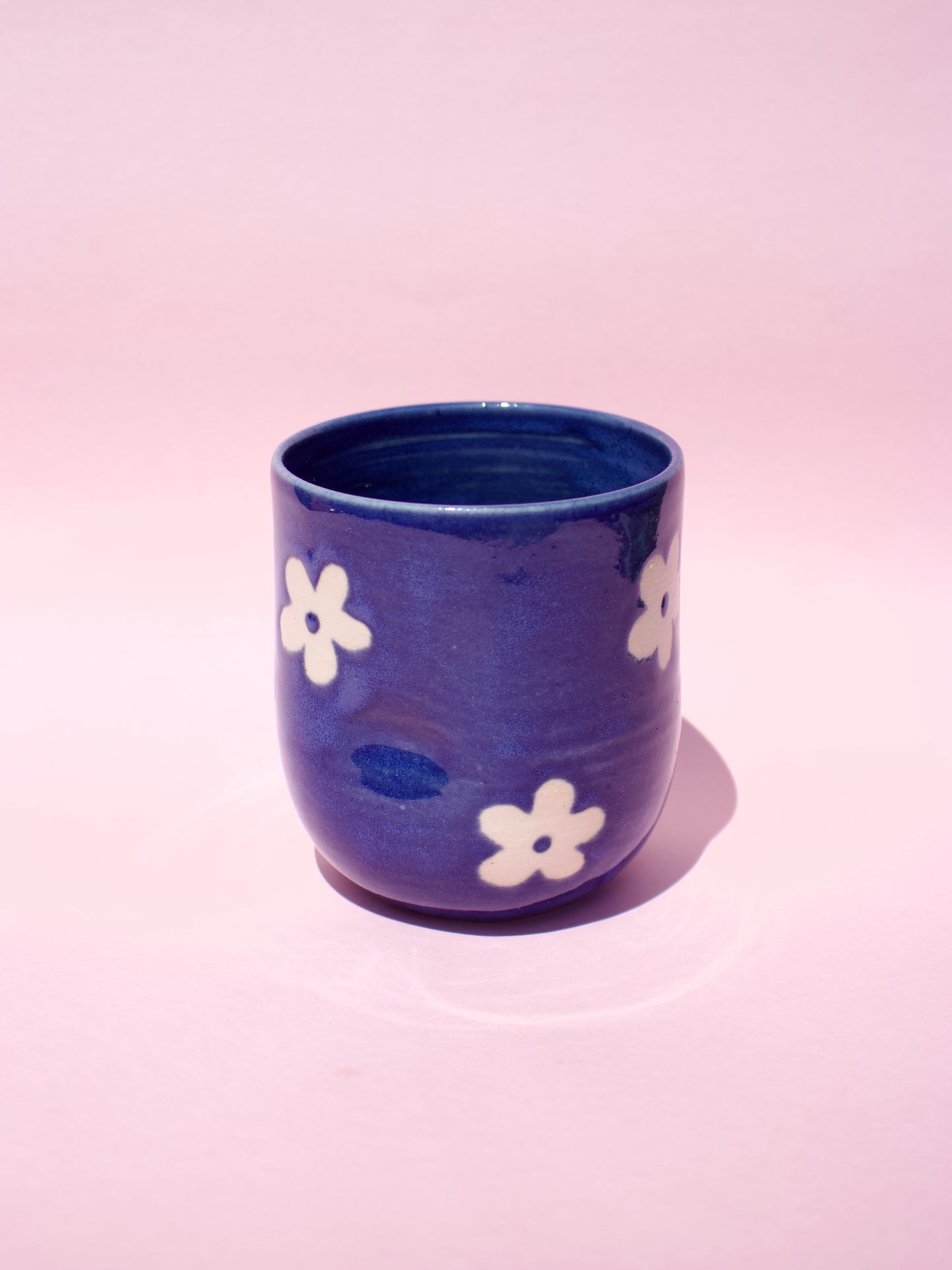 Blue Daisy Thumb Cup 2
