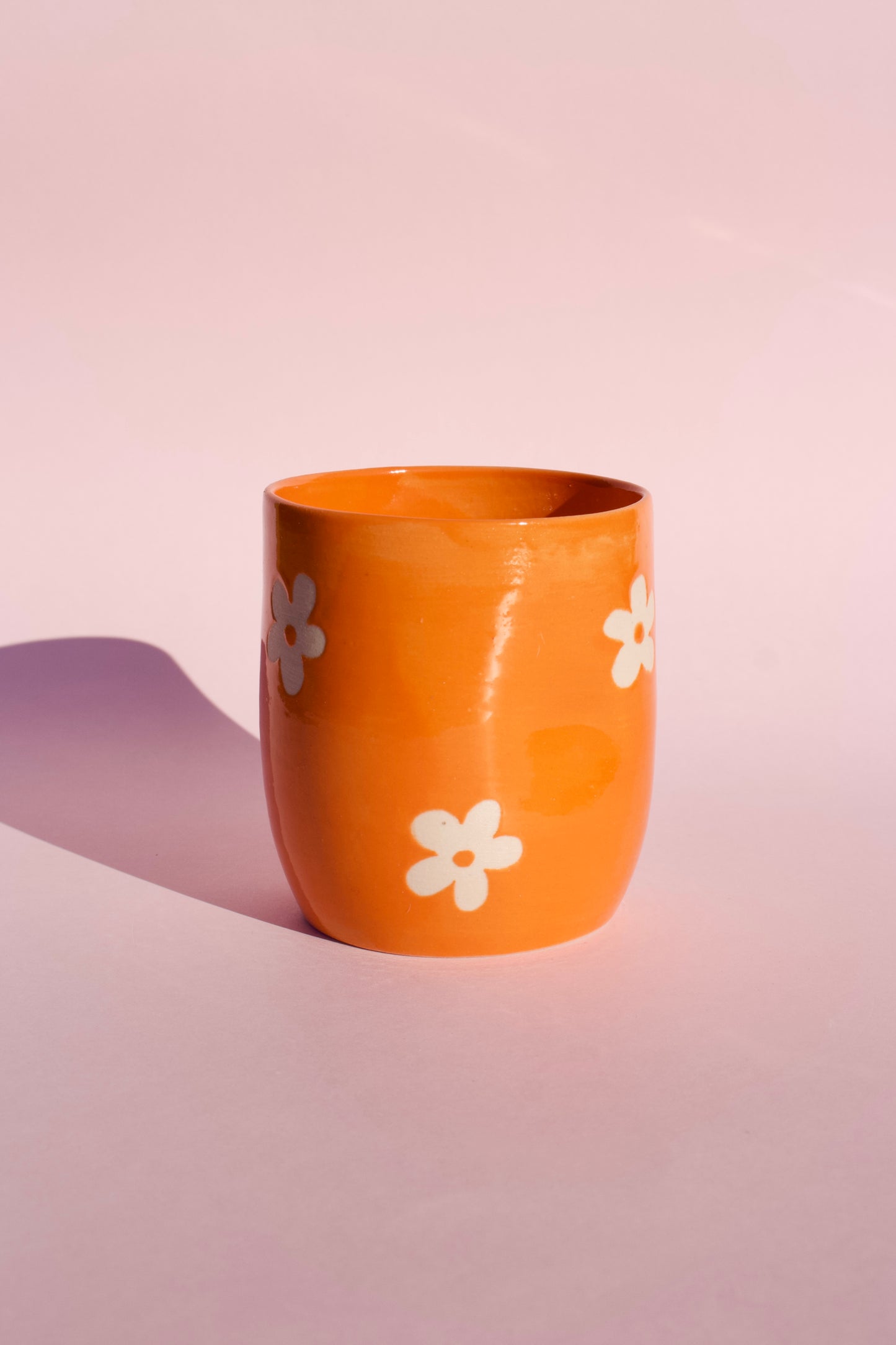 Orange Daisy Thumb Cup
