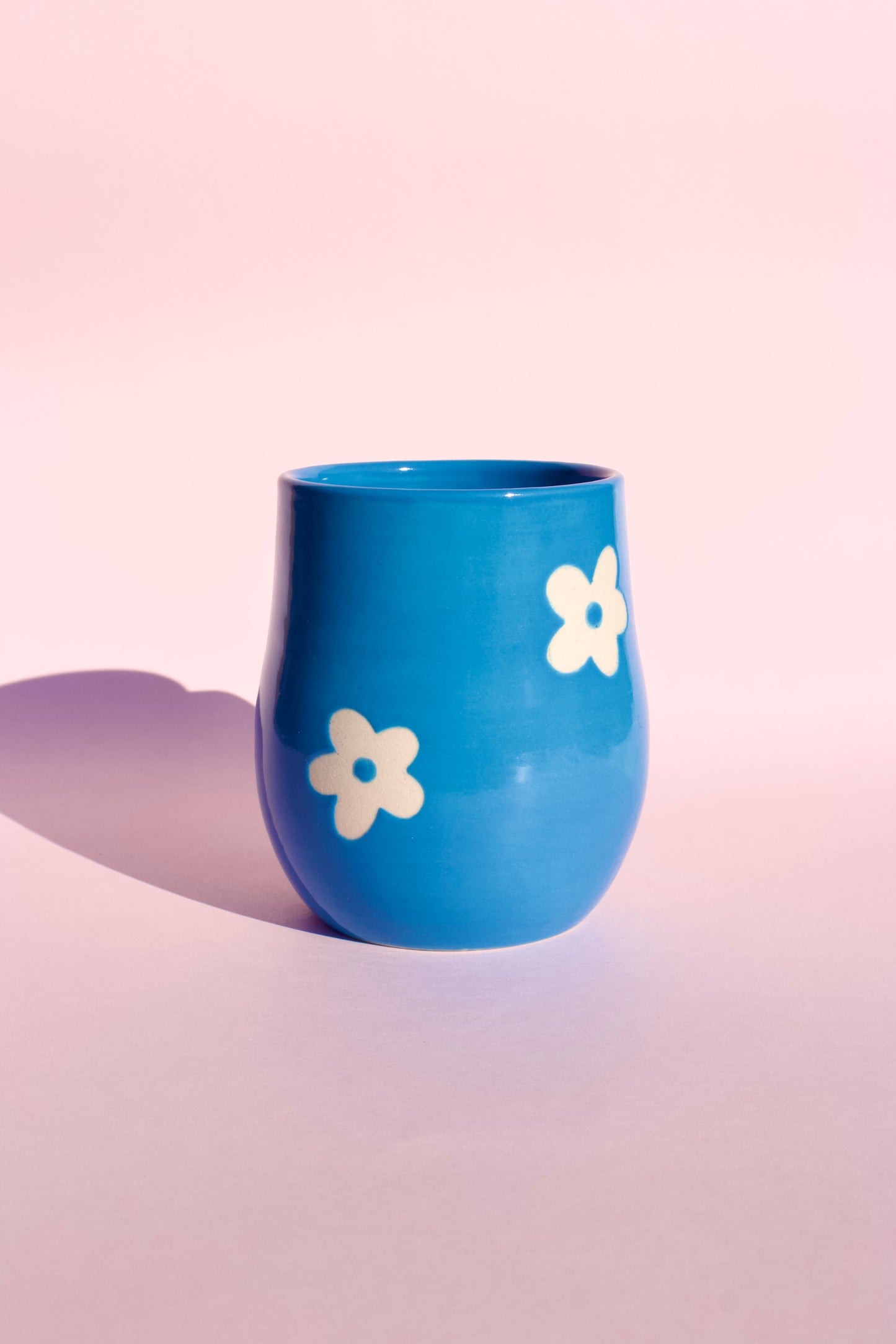 Electric Blue Daisy Mug