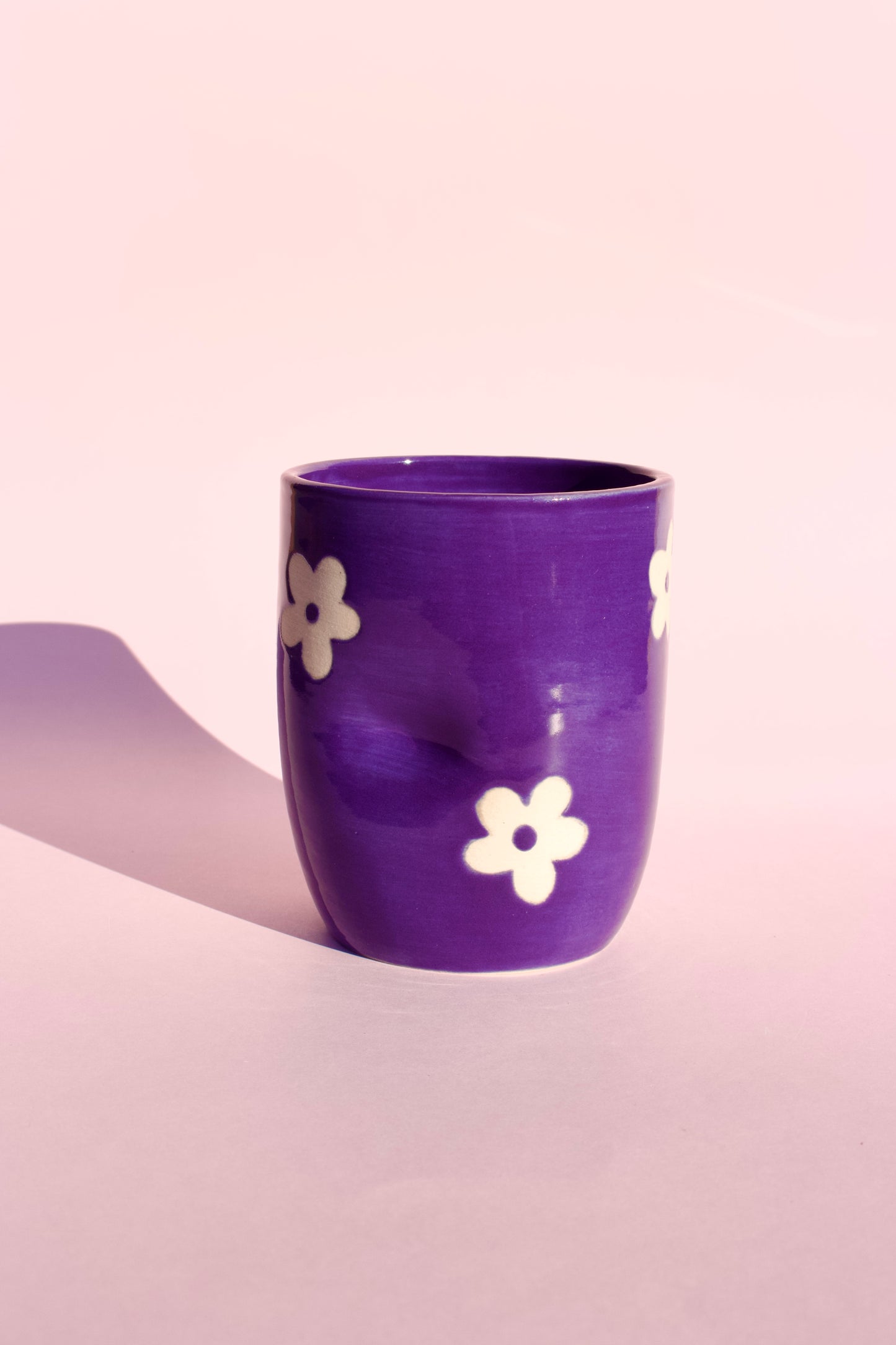 Purple Daisy Thumb Cup