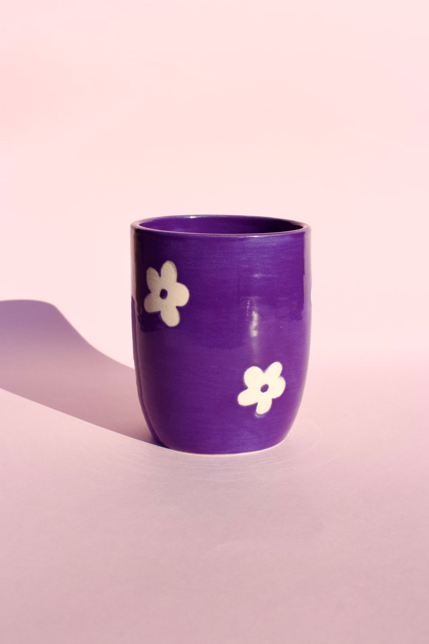 Purple Daisy Thumb Cup