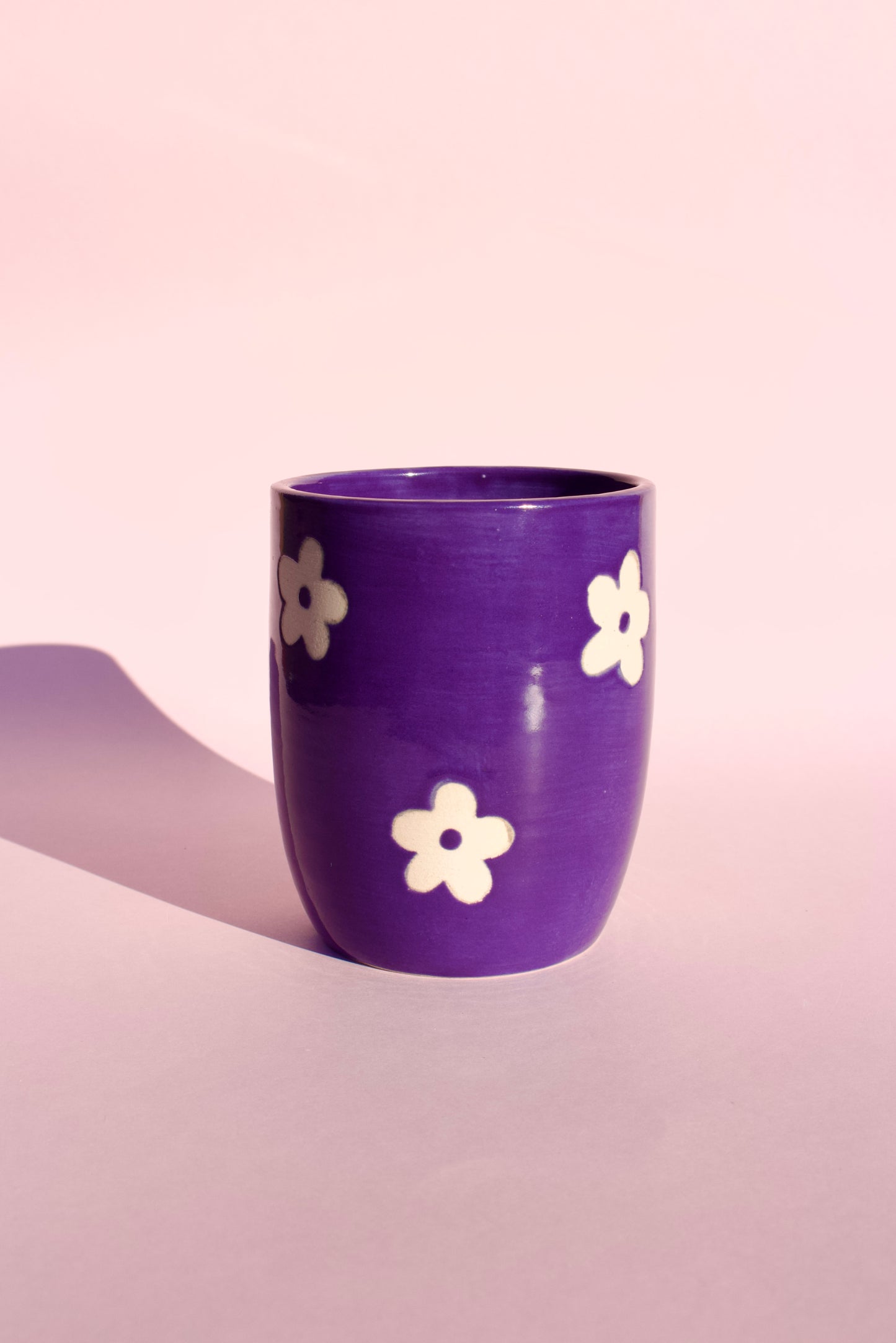 Purple Daisy Thumb Cup