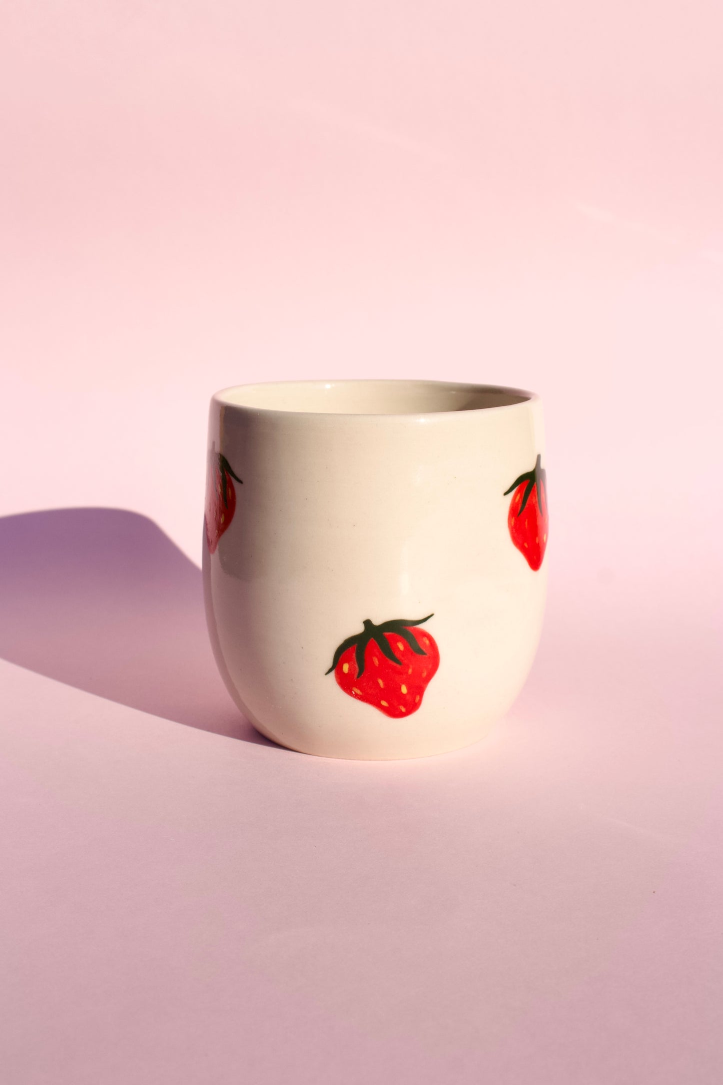 Strawberry Thumb Cup