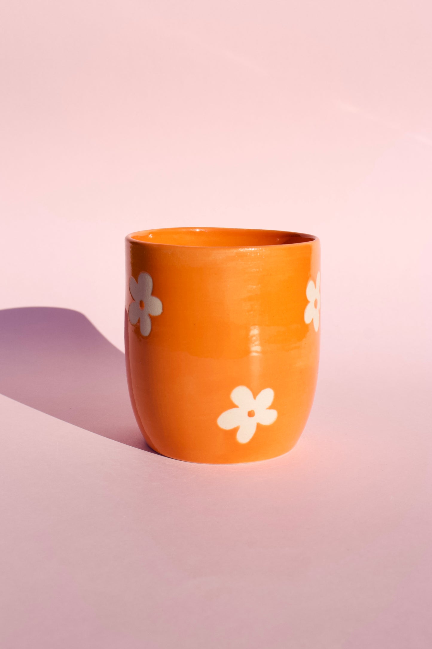 Orange Daisy Thumb Cup