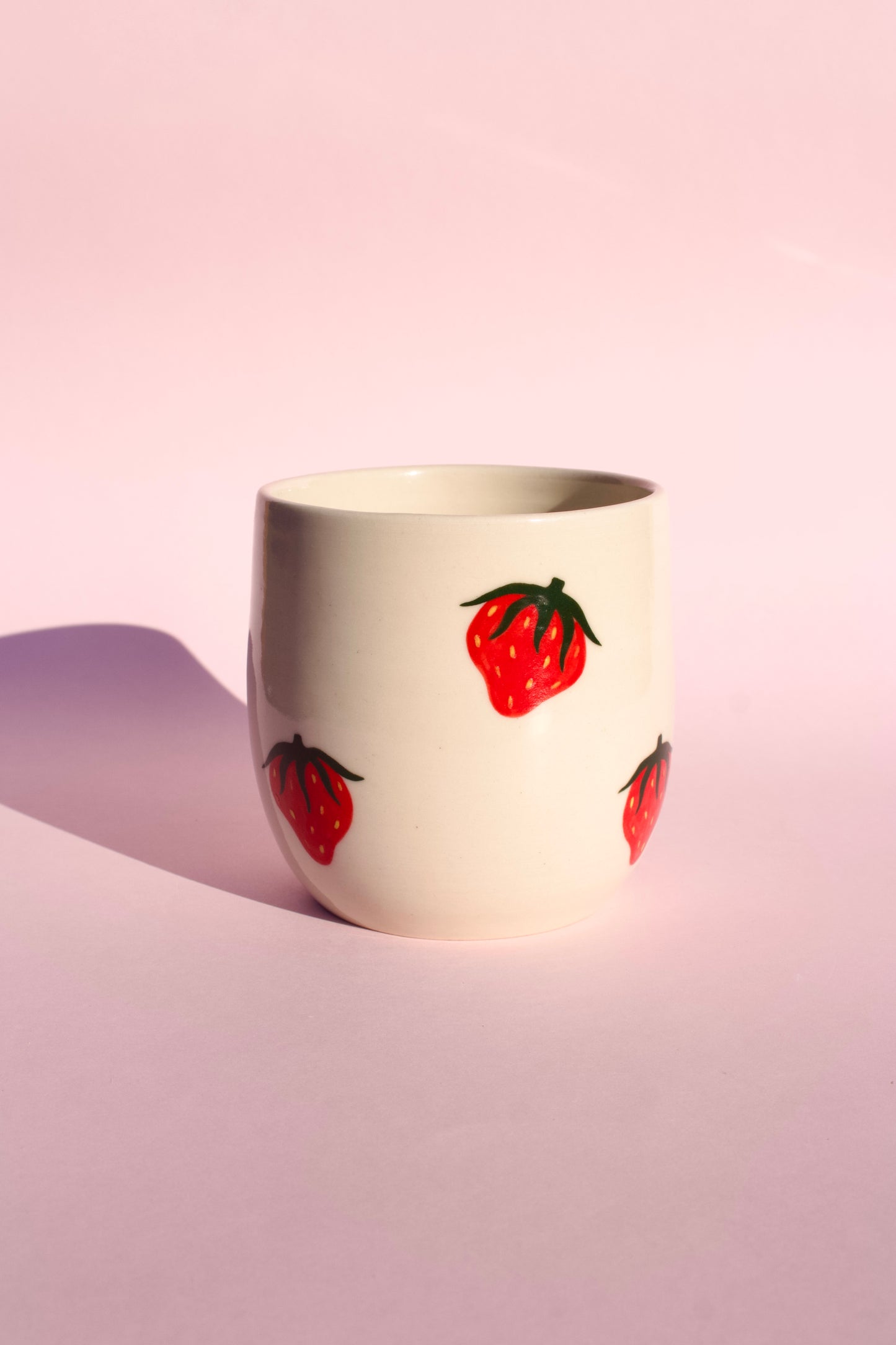 Strawberry Thumb Cup