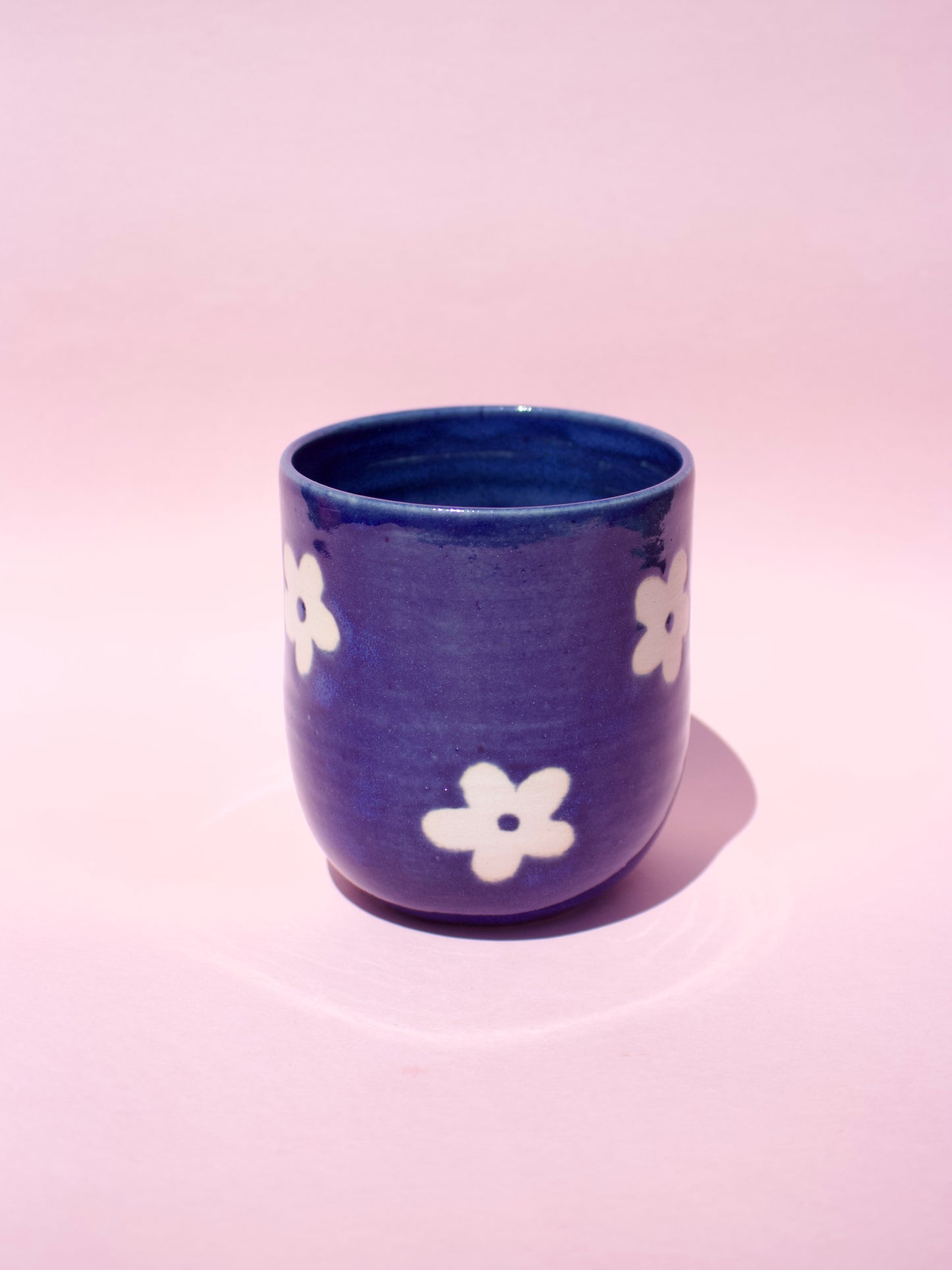 Blue Daisy Thumb Cup 2
