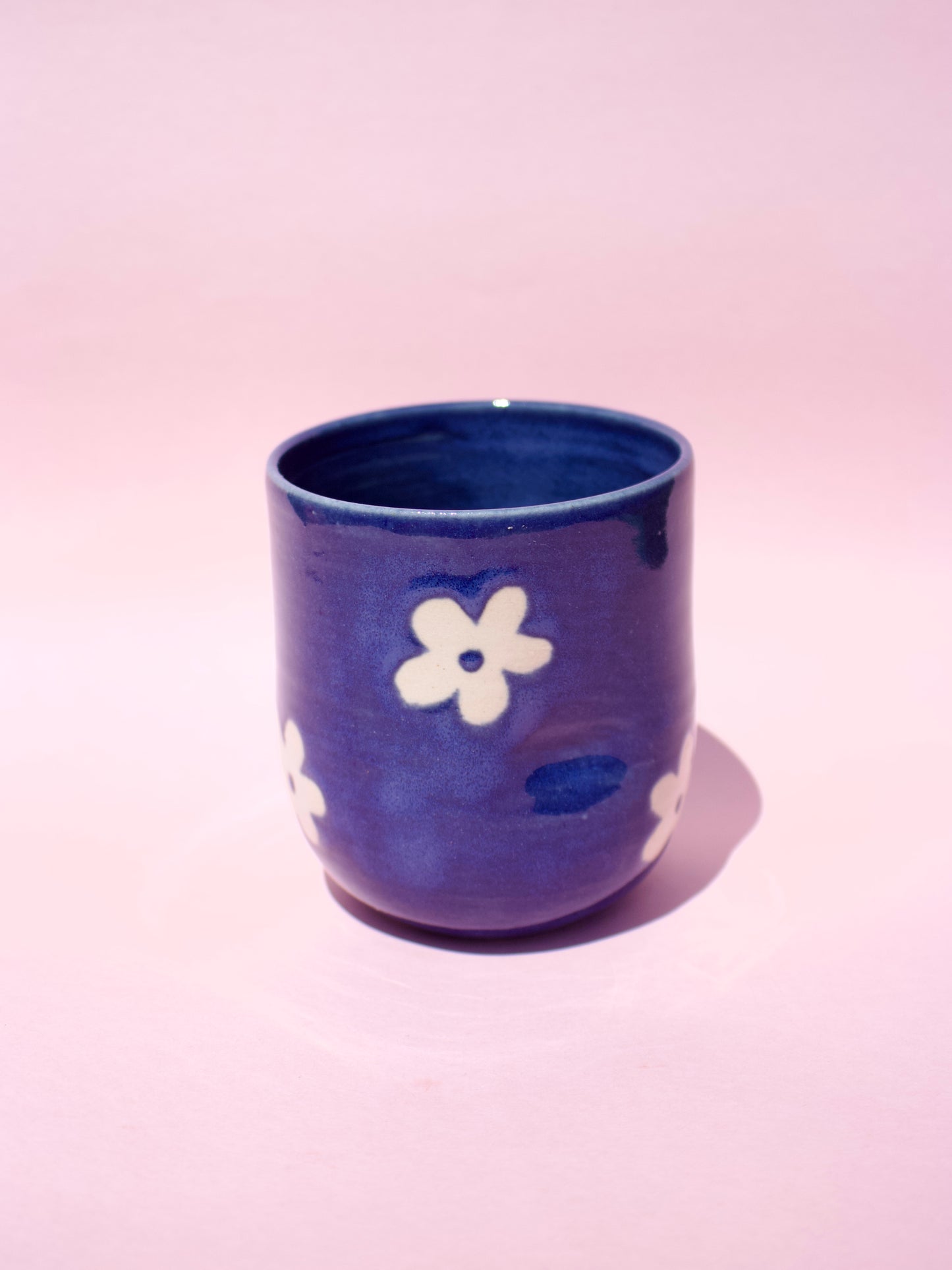 Blue Daisy Thumb Cup 2