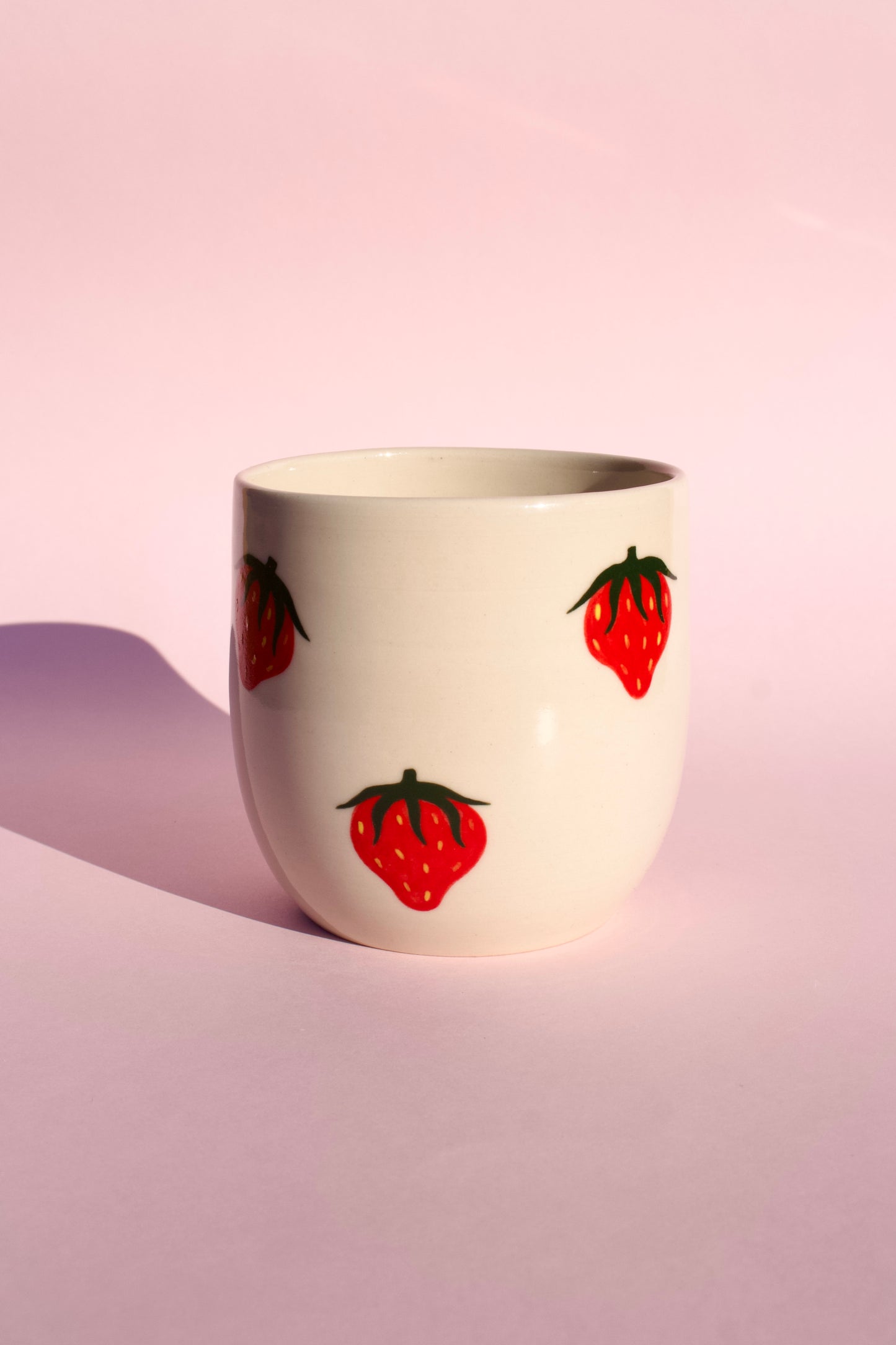 Strawberry Thumb Cup