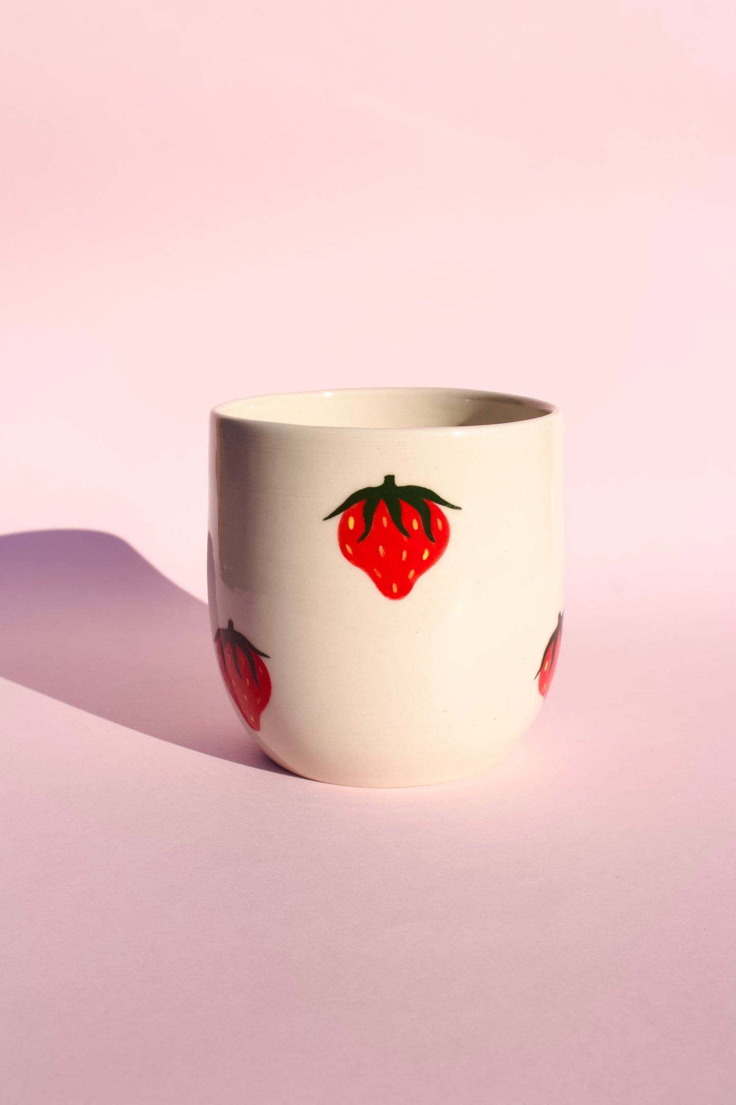 Strawberry Thumb Cup